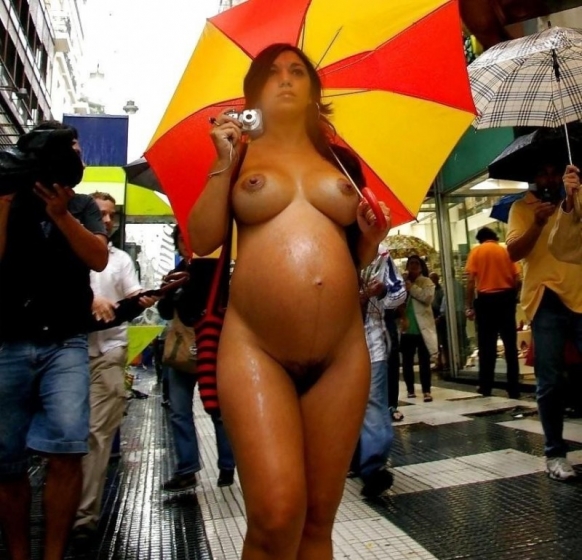 Nude pregnant girls in public - Nude gallery